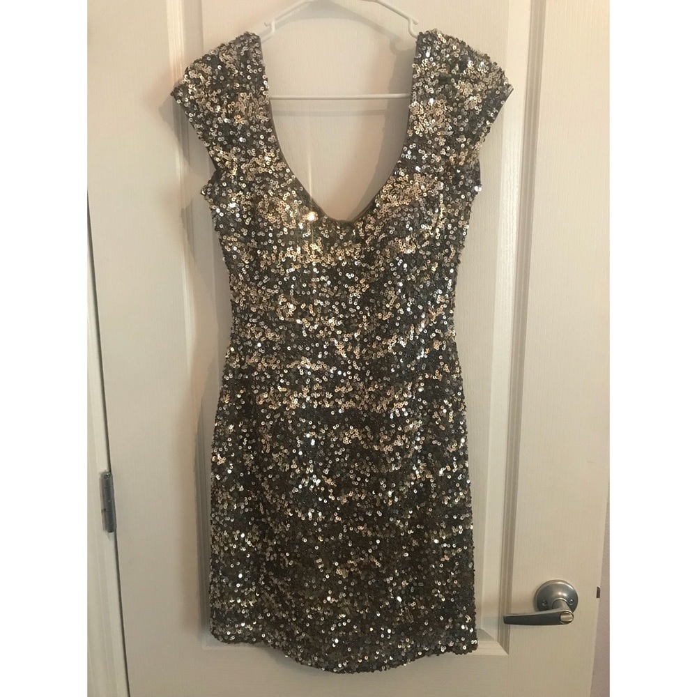 Scala Gold Sequined Party Dress - Women’s Size 6 - Picture 1 of 7